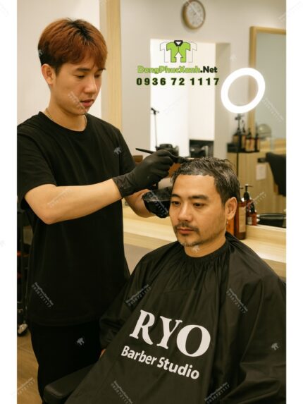 Áo Choàng Tóc In Logo Thương Hiệu RYO Barber Studio Nổi Bật