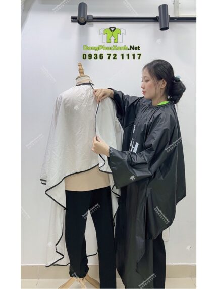 Thiết kế cổ áo choàng vừa vặn và chắc chắn