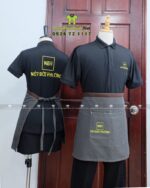 Mặt trước và sau bộ đồng phục quán cafe NDT