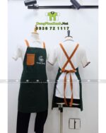 Tạp dề pha chế quán cafe The Chic phối màu nâu đẹp mắt