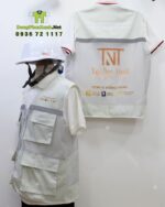 áo gile kỹ sư công ty nội thất - vải kaki phối lưới cùng nón bảo hộ