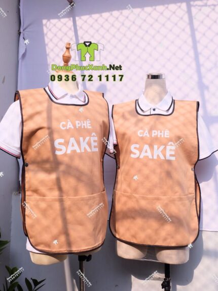 Mẫu áo tạp dề cafe được thiết kế theo kiểu dáng gile che kín cả mặt trước và mặt sau